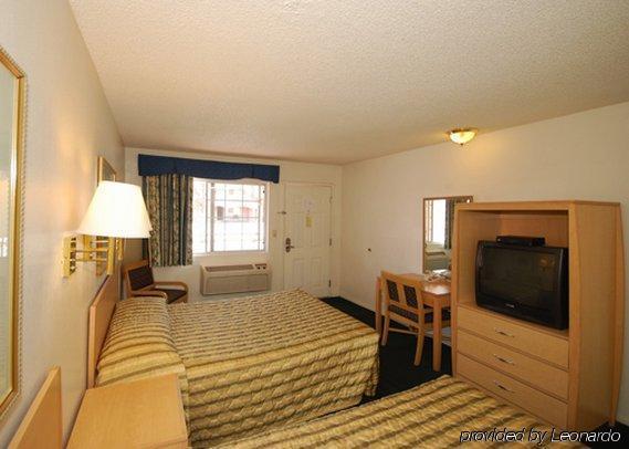 Econo Lodge On Historic Route 66 Barstow Chambre photo
