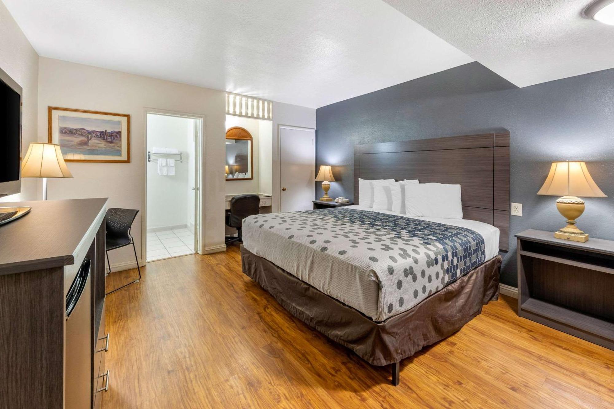 Econo Lodge On Historic Route 66 Barstow Extérieur photo