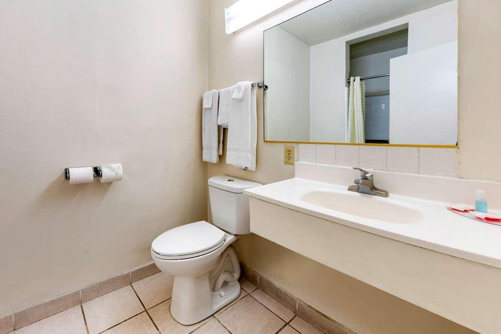 Econo Lodge On Historic Route 66 Barstow Chambre photo
