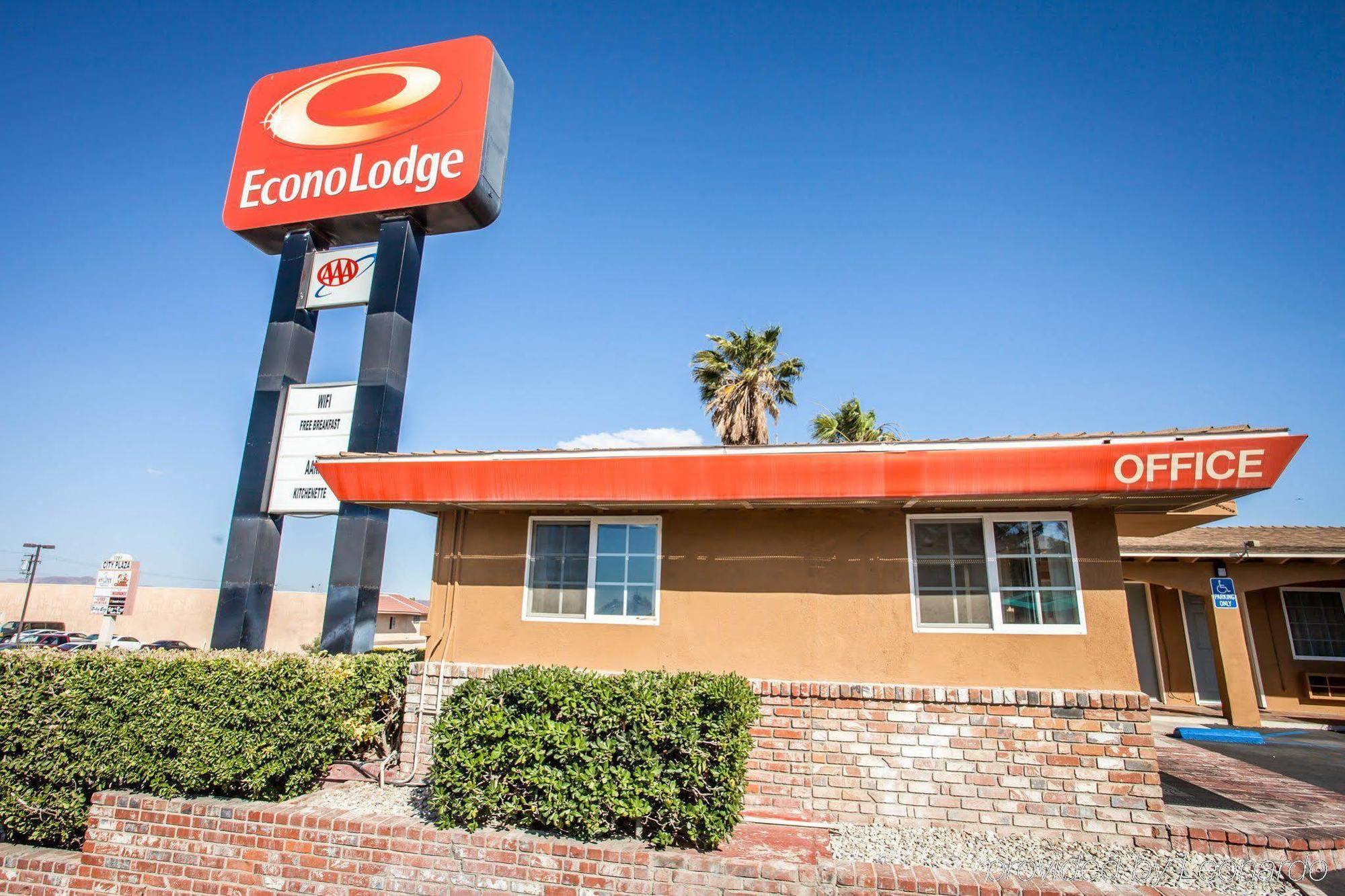 Econo Lodge On Historic Route 66 Barstow Extérieur photo